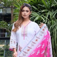 Pakiza Three-Piece - View 2